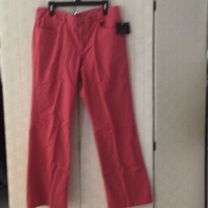 Woman’s Liz Claiborne Jeans size 16. Color pink  New.    #48